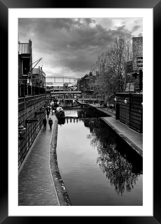 Birmingham city centre, canal Framed Mounted Print by kathy white