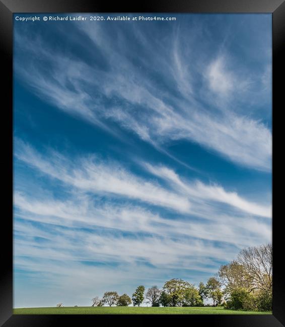 Mares Tails (Cirrus Uncinus) Cloudscape Framed Print by Richard Laidler