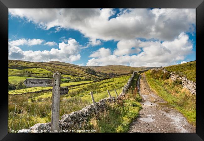 The Pennine Way down from Great Shunner Fell Framed Print by Richard Laidler