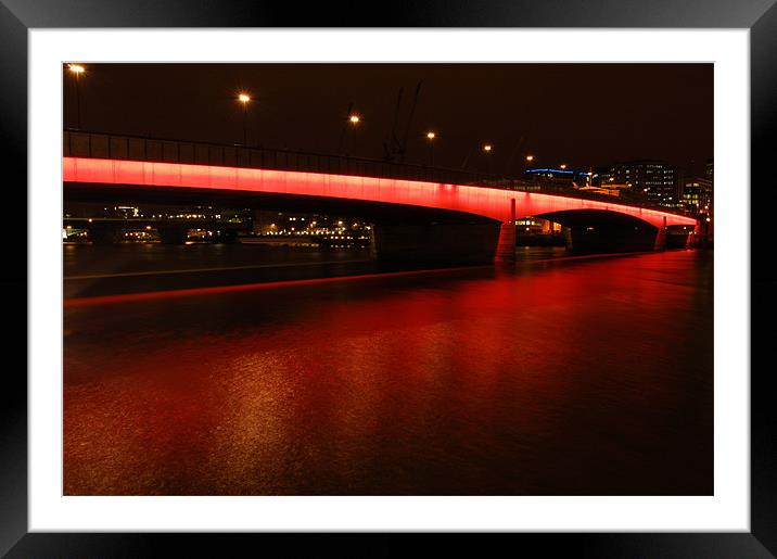 London Bridge 06 Framed Mounted Print by Iain McGillivray