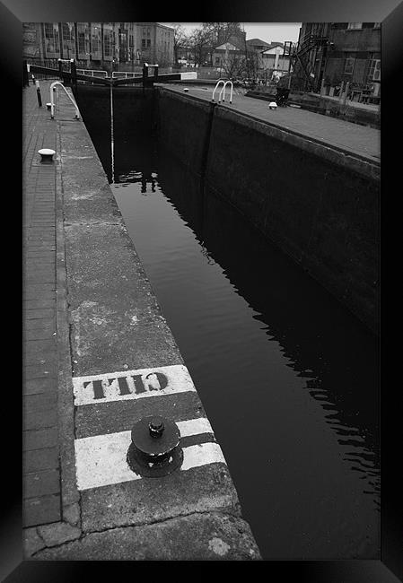 Camden Lock 02 Framed Print by Iain McGillivray