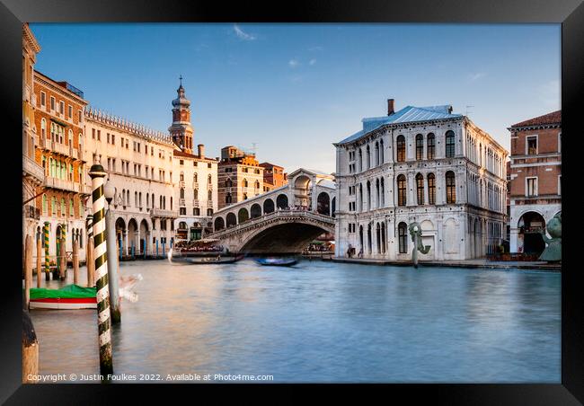 The Rialto bridge on the Grand Canal, Venice Framed Print by Justin Foulkes