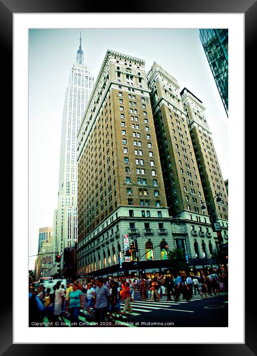  Bustle in the streets of New York a day of shopping. Framed Mounted Print by Joaquin Corbalan