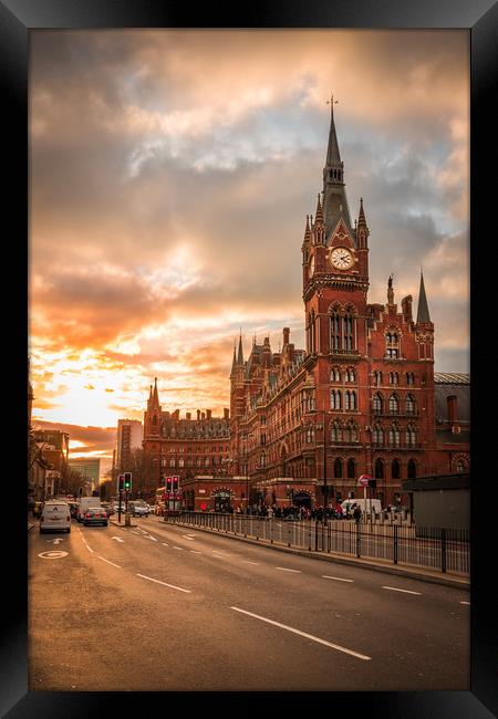St Pancras Station  Framed Print by Lubos Fecenko