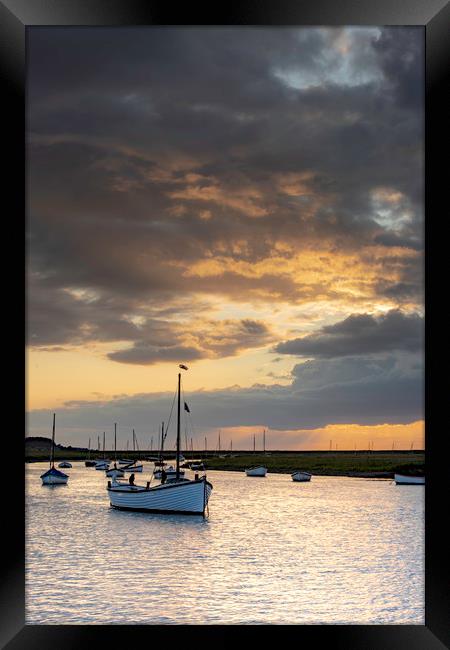 sunset on the Norfolk coast Framed Print by Robbie Spencer