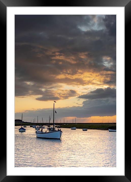 sunset on the Norfolk coast Framed Mounted Print by Robbie Spencer
