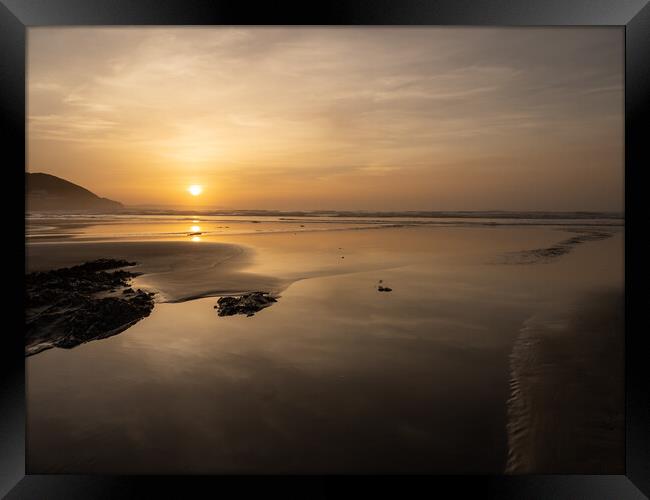 A serene sunset Framed Print by Tony Twyman