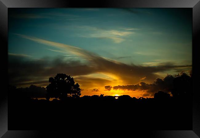 sunset over  dereham Framed Print by Anthony harris