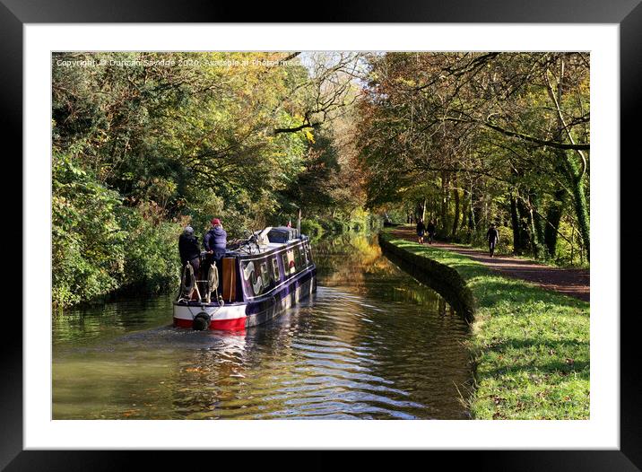 Autumn along the kennet and avon canal  Framed Mounted Print by Duncan Savidge