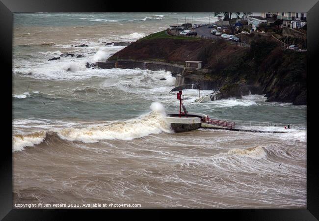 Big seas on the Banjo pier Looe Framed Print by Jim Peters