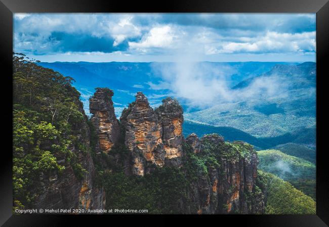 Three Sisters  rock formation overlooking the Jamison Valley in the Blue Mountains, Katoomba, New South Wales, Australia Framed Print by Mehul Patel