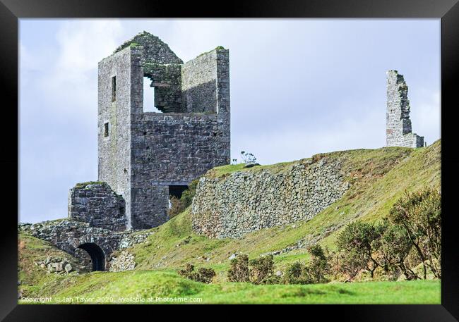Cornish Tin mine ruins. Framed Print by Ian Taylor