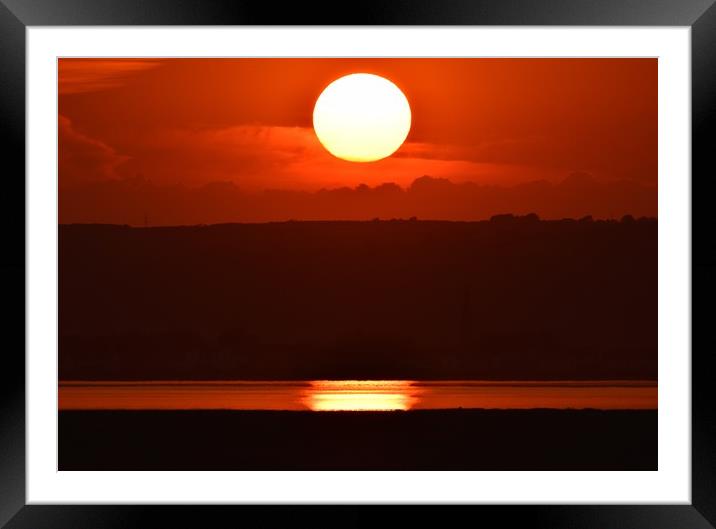 Penclawdd sunset Framed Mounted Print by Duane evans