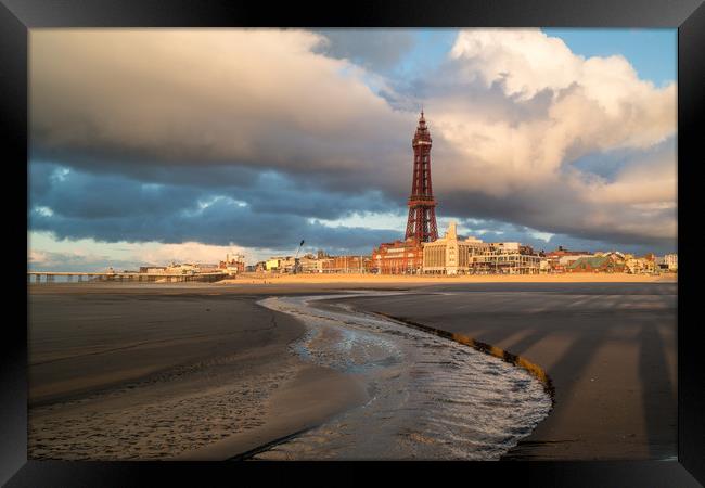 Blackpool on a  winters evening Framed Print by gary telford
