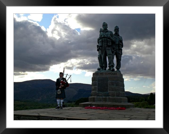 Piper at Commando memorial Framed Mounted Print by Martin Smith