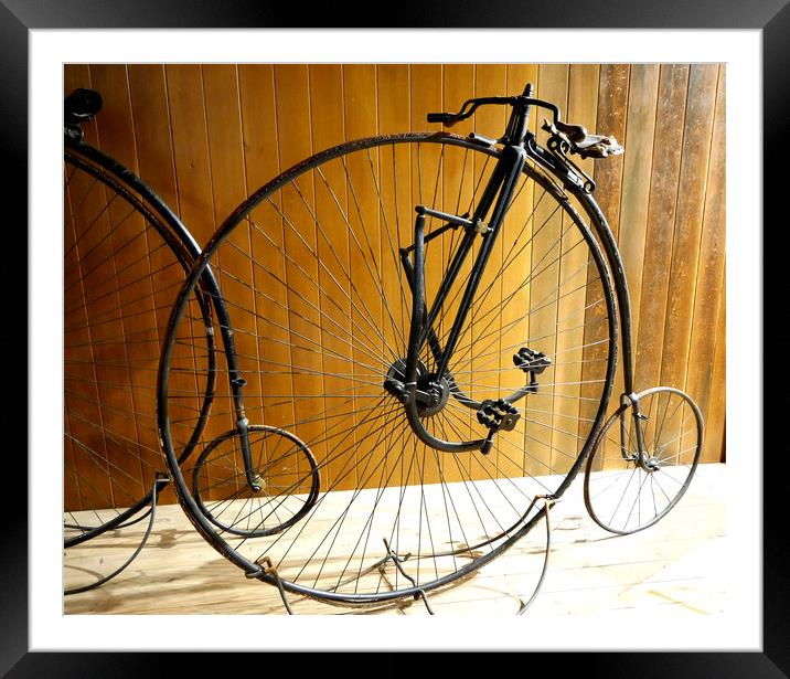Penny farthing Framed Mounted Print by Martin Smith