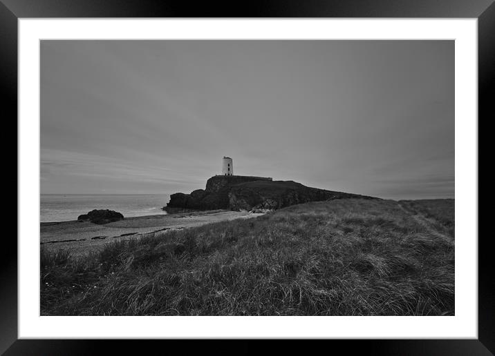 Ty Mawr lighthouse Ynys Llanddwyn, Anglesey Framed Mounted Print by Kevin Smith