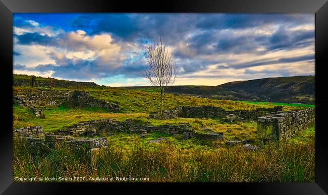 Lonely tree, Ogden Valley Lancashire Framed Print by Kevin Smith