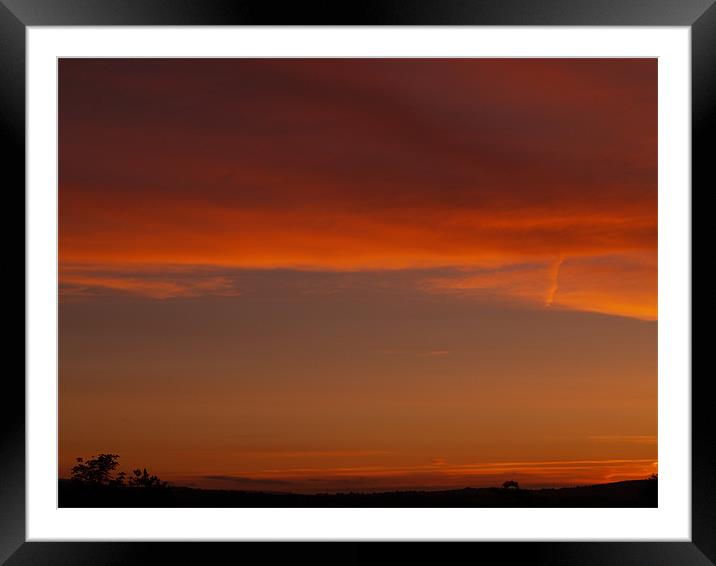 Red Sky at Night Framed Mounted Print by ian sullivan