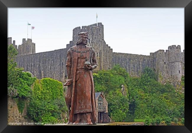 Henry Tudor statue at Pembroke Castle, South Wales Framed Print by David Mather