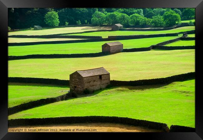 fields barns and walls Framed Print by Simon Johnson