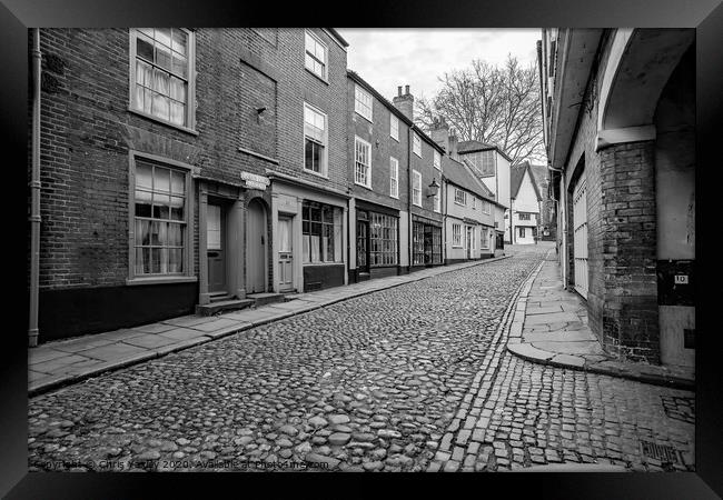 Elm Hill, Norwich bw Framed Print by Chris Yaxley