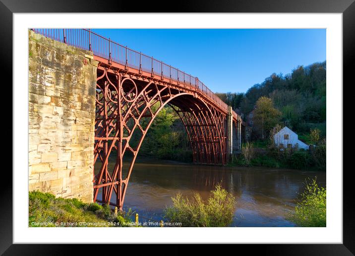 Side view of the Iron Bridge in Ironbridge, Shropshire, UK Framed Mounted Print by Richard O'Donoghue