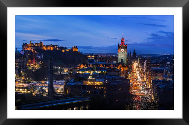 Edinburgh Old and New Town Framed Mounted Print by Steven Lennie