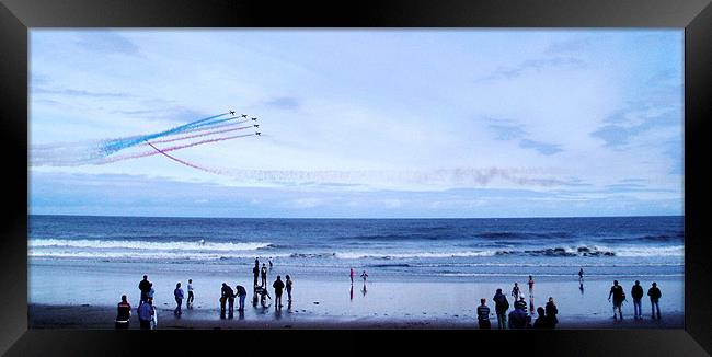 Coast - Red Arrows 2 Sunderland Air show 2006  Framed Print by David Turnbull