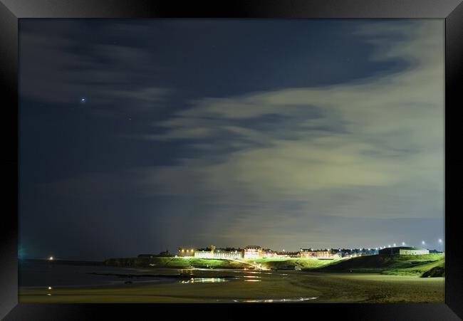 Night view from Tynemouth beach Framed Print by simon cowan