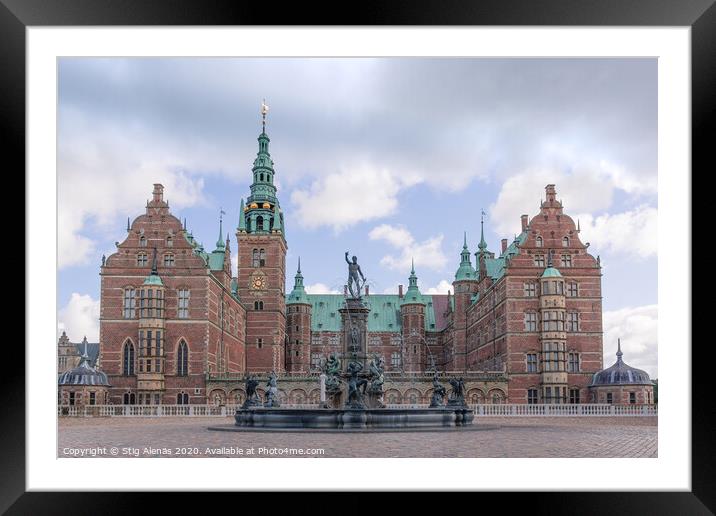 Neptune Fountain in front of Frederiksborg castle Framed Mounted Print by Stig Alenäs