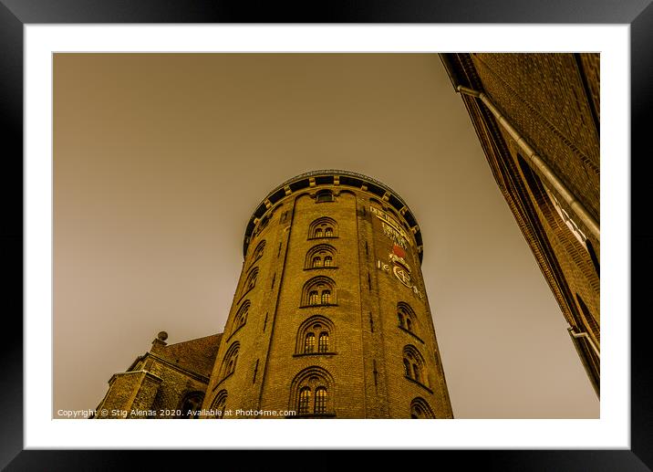 The round tower at night. An old observatory in the inner city o Framed Mounted Print by Stig Alenäs
