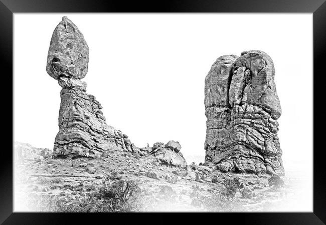 Balancing rock at Arches National Park in Utah Framed Print by Erik Lattwein