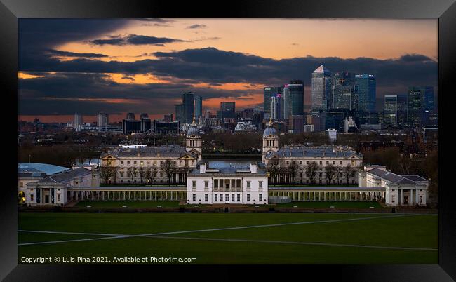 Greenwich Observatory and Canary Wharf in London at sunset, in England Framed Print by Luis Pina