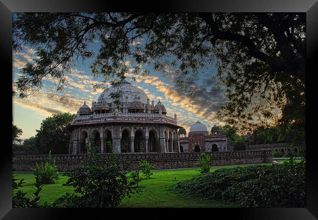 Sunset view of Tomb located in Lodhi Garden in Del Framed Print by Arpan Bhatia