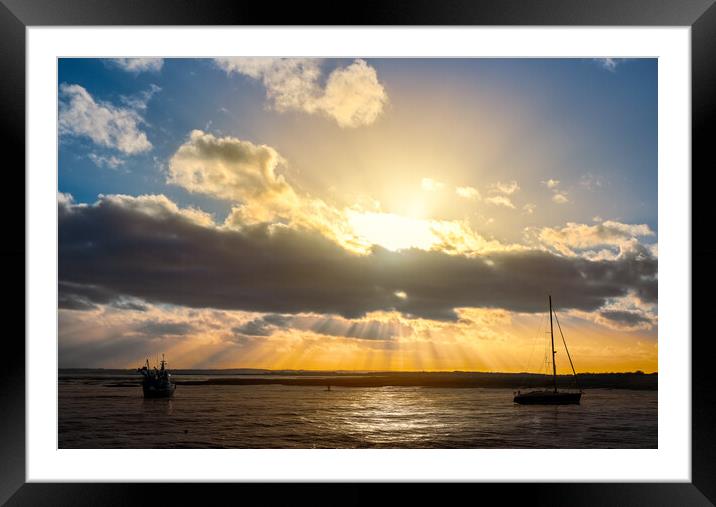 Stunning sunset at Leigh-on-Sea Framed Mounted Print by Paula Tracy