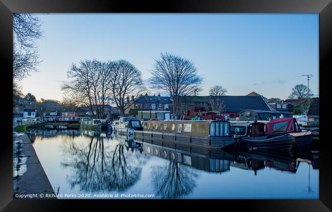 Christmas Eve on the Canal Framed Print by Richard Perks