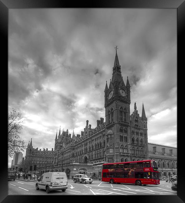 St Pancras Station BW Framed Print by David French