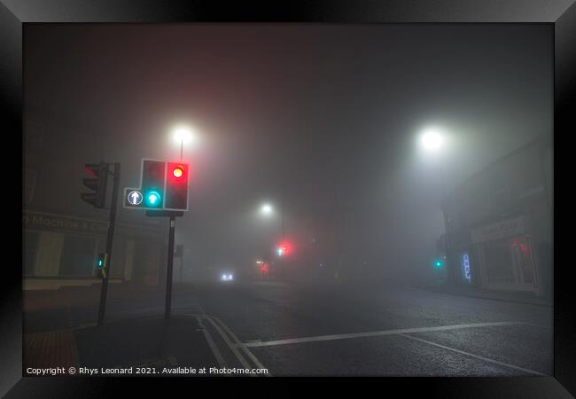 Incredibly thick fog at a cross road junction at broomhill, sheffield Framed Print by Rhys Leonard