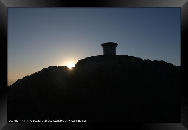 Sunrise behind the toposcope of the worcestershire beacon. Framed Print by Rhys Leonard