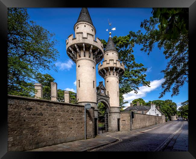 Powis Gate Towers, Kings College - Aberdeen Framed Print by Don Nealon