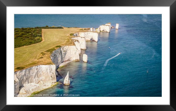 Old Harry Rocks Framed Mounted Print by Pete Evans