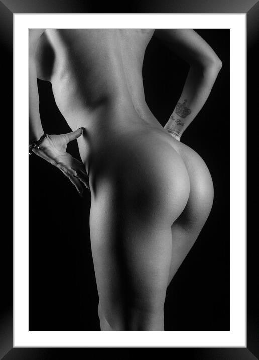 bodyscape of a nude woman Framed Mounted Print by Alessandro Della Torre