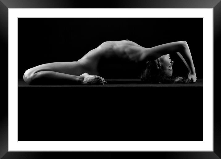 young woman nude art photography naked on black an Framed Mounted Print by Alessandro Della Torre