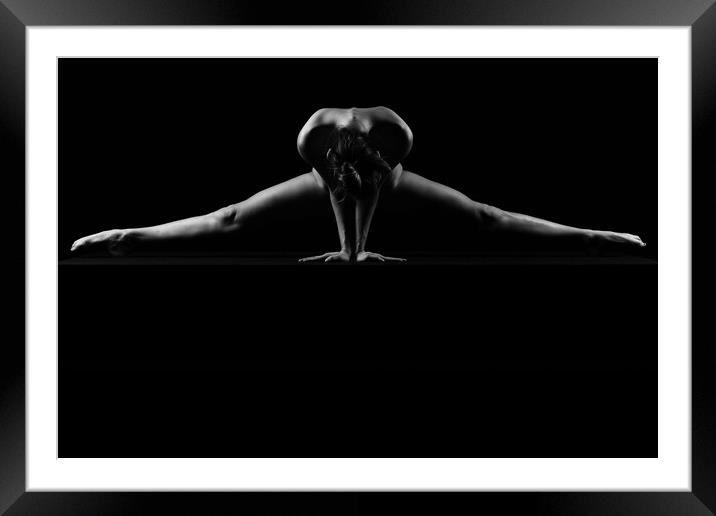 young woman nude art photography naked on black and white Framed Mounted Print by Alessandro Della Torre
