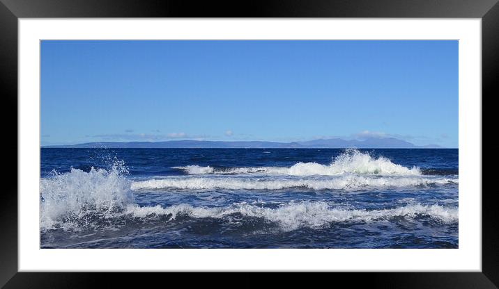 Breaking waves at Dunure, South Ayrshire, Scotland Framed Mounted Print by Allan Durward Photography