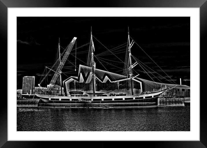 Tall ship Glenlee on the River Clyde, Glasgow. Framed Mounted Print by Allan Durward Photography