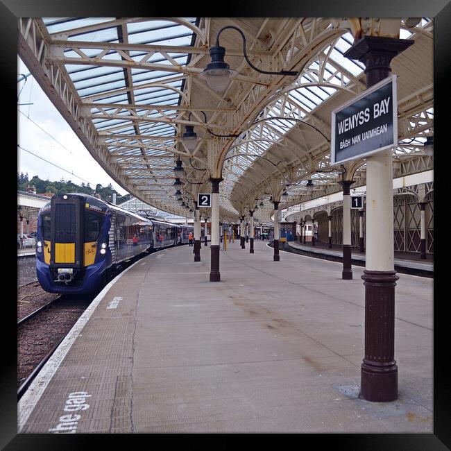 Train at Wemyss bay station Framed Print by Allan Durward Photography