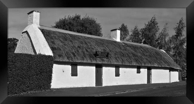  Burns Cottage, birthplace of Rabbie Burns Framed Print by Allan Durward Photography