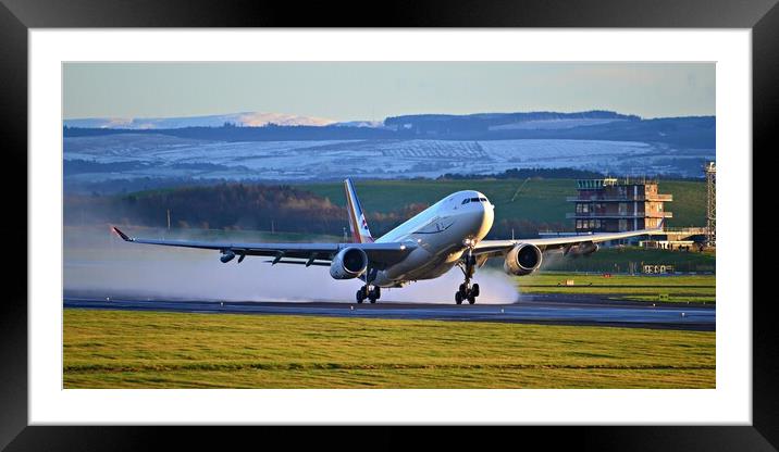 RAF Voyager ZZ336 take-off from Prestwick Framed Mounted Print by Allan Durward Photography